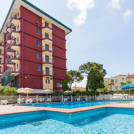 לידו די ג'סולו Hotel Frank מראה חיצוני תמונה