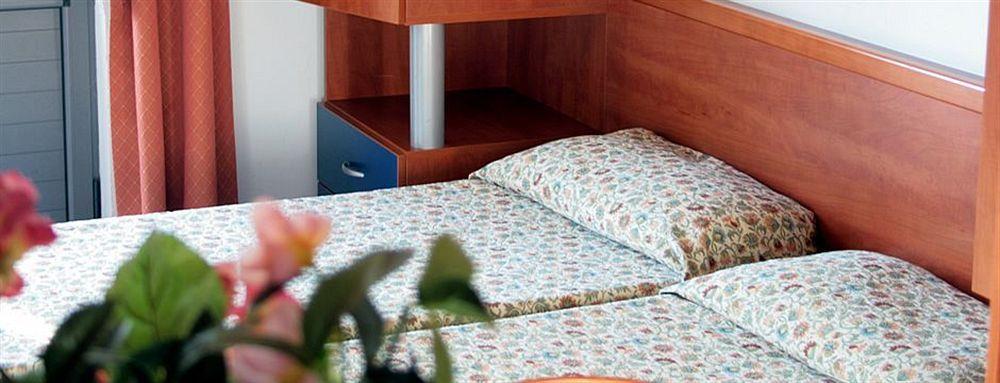 לידו די ג'סולו Hotel Frank מראה חיצוני תמונה