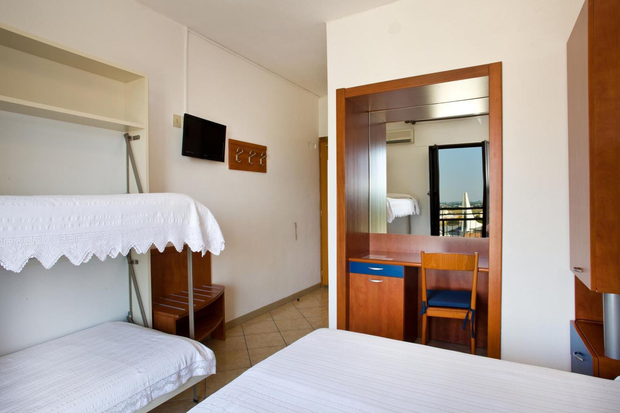לידו די ג'סולו Hotel Frank חדר תמונה