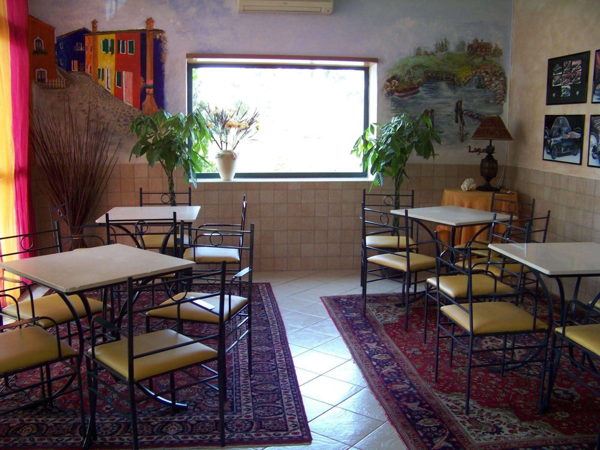 לידו די ג'סולו Hotel Frank מראה חיצוני תמונה