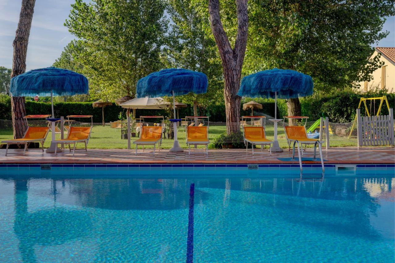 לידו די ג'סולו Hotel Frank מראה חיצוני תמונה