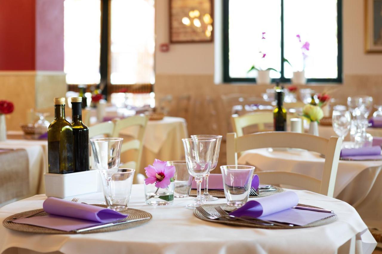 לידו די ג'סולו Hotel Frank מראה חיצוני תמונה