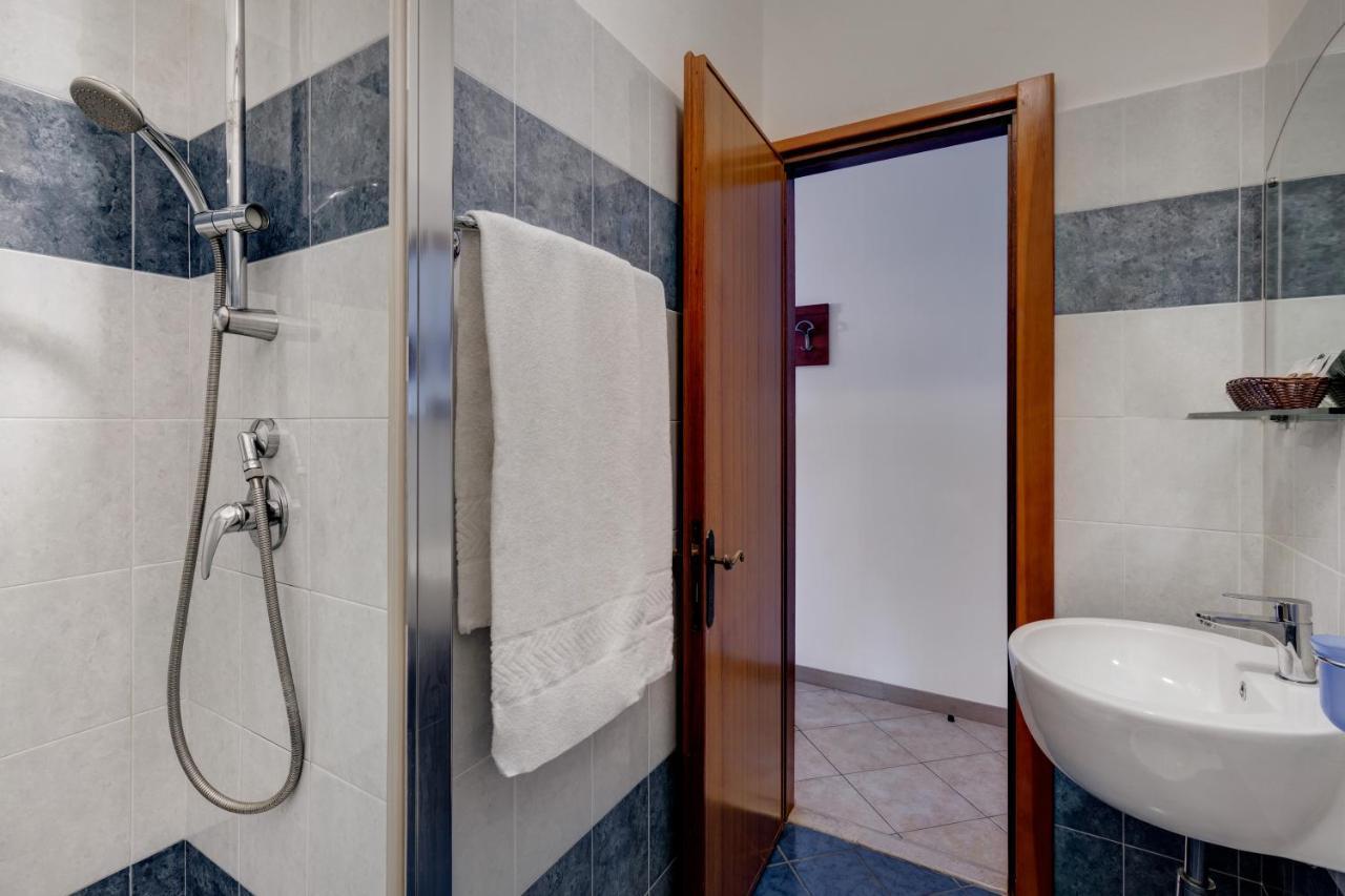 לידו די ג'סולו Hotel Frank מראה חיצוני תמונה