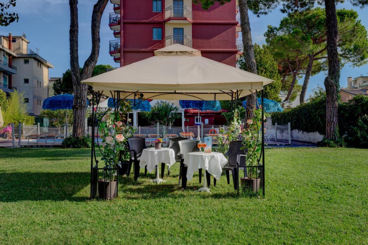 לידו די ג'סולו Hotel Frank מראה חיצוני תמונה